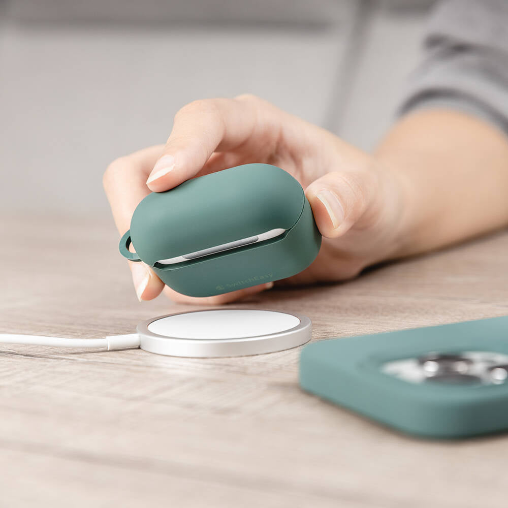 Apple Airpods 3. Nesil Kılıf Yumuşak Dokunuşlu Likit Silikon Tasarımlı Lisanslı Switcheasy Skin Kapak Yeşil