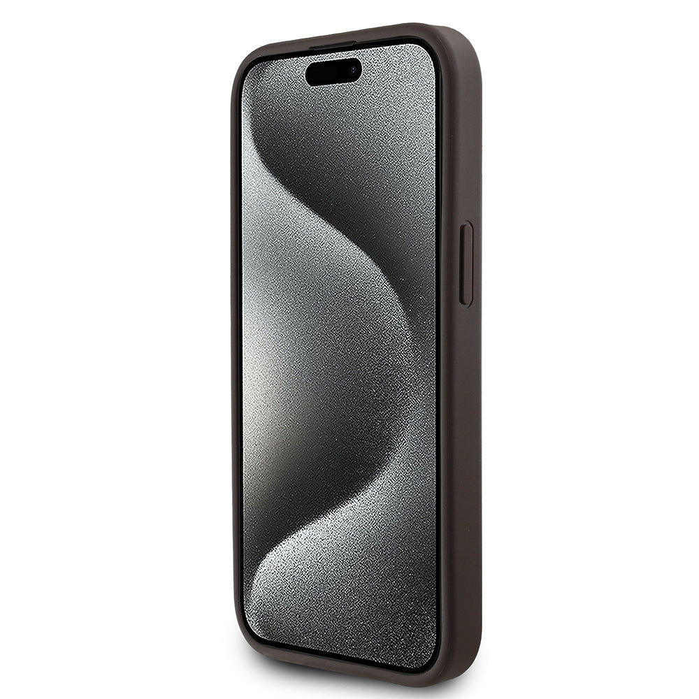 Apple iPhone 14 Kılıf Guess Orjinal Lisanslı M-safe Şarj Özellikli PU Üçgen Logo 4G Desenli Kapak Kahverengi