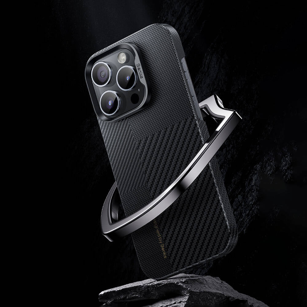 Apple iPhone 14 Pro Kılıf M-safe Şarj Özellikli Karbon Fiber Benks Montage ArmorAir Kevlar Kapak Siyah