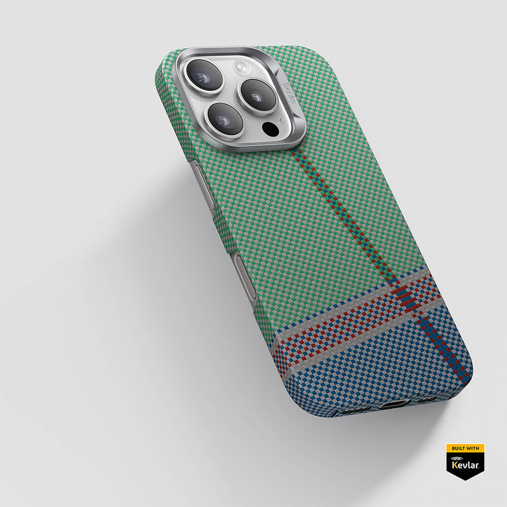 Apple iPhone 15 Pro Max Kılıf M-safe Şarj Özellikli Karbon Fiber Tasarımlı Benks Passion Green ArmorAir Kevlar Kapak Yeşil