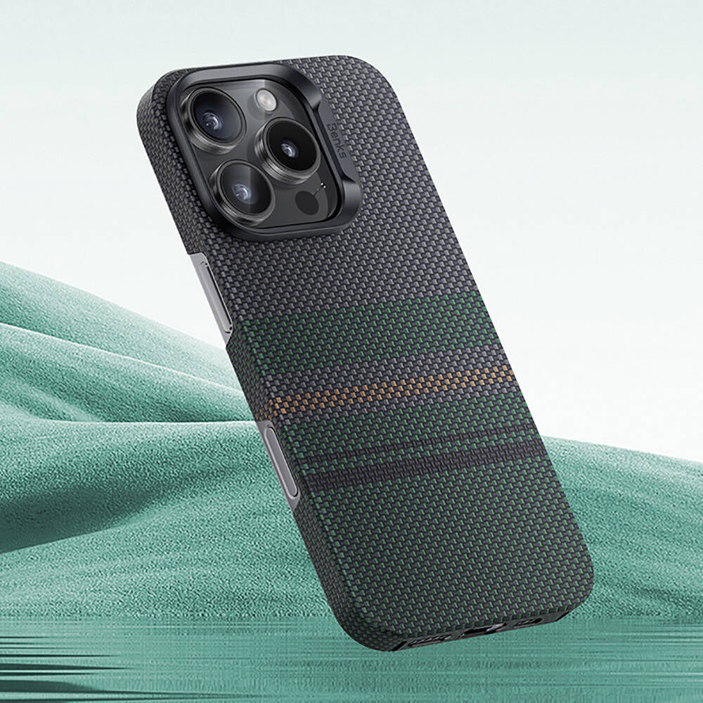 Apple iPhone 16 Kılıf M-safe Şarj Özellikli Karbon Fiber Tasarımlı Benks Aurora ArmorAir Kevlar Kapak Siyah
