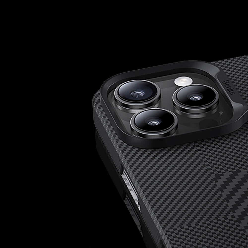 Apple iPhone 16 Pro Kılıf M-safe Şarj Özellikli Karbon Fiber Benks Montage ArmorAir Kevlar Kapak Siyah