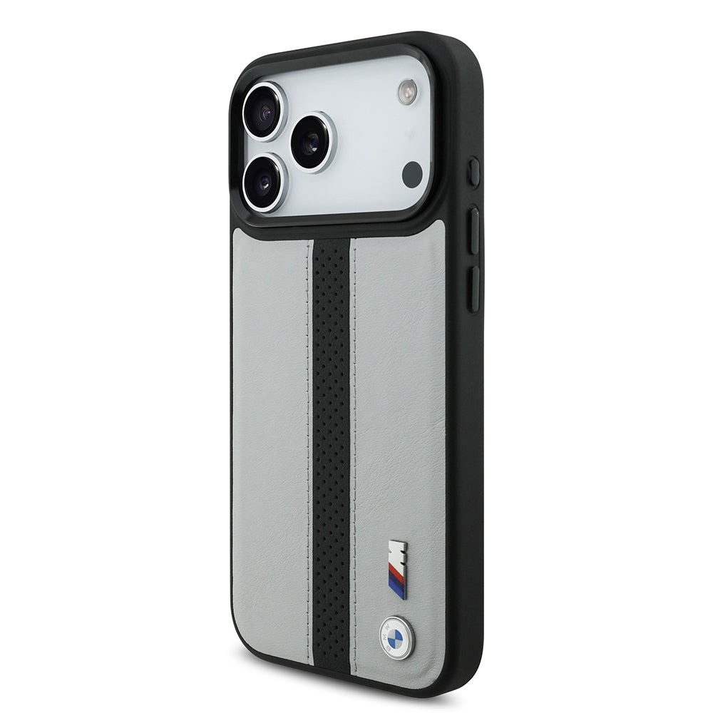 Apple iPhone 17 Pro Kılıf BMW Orjinal Lisanslı M-safe Şarj Özellikli Deri Arka Yüzey Metal Logolu Delikli Şerit Tasarımlı Kapak Lacivert