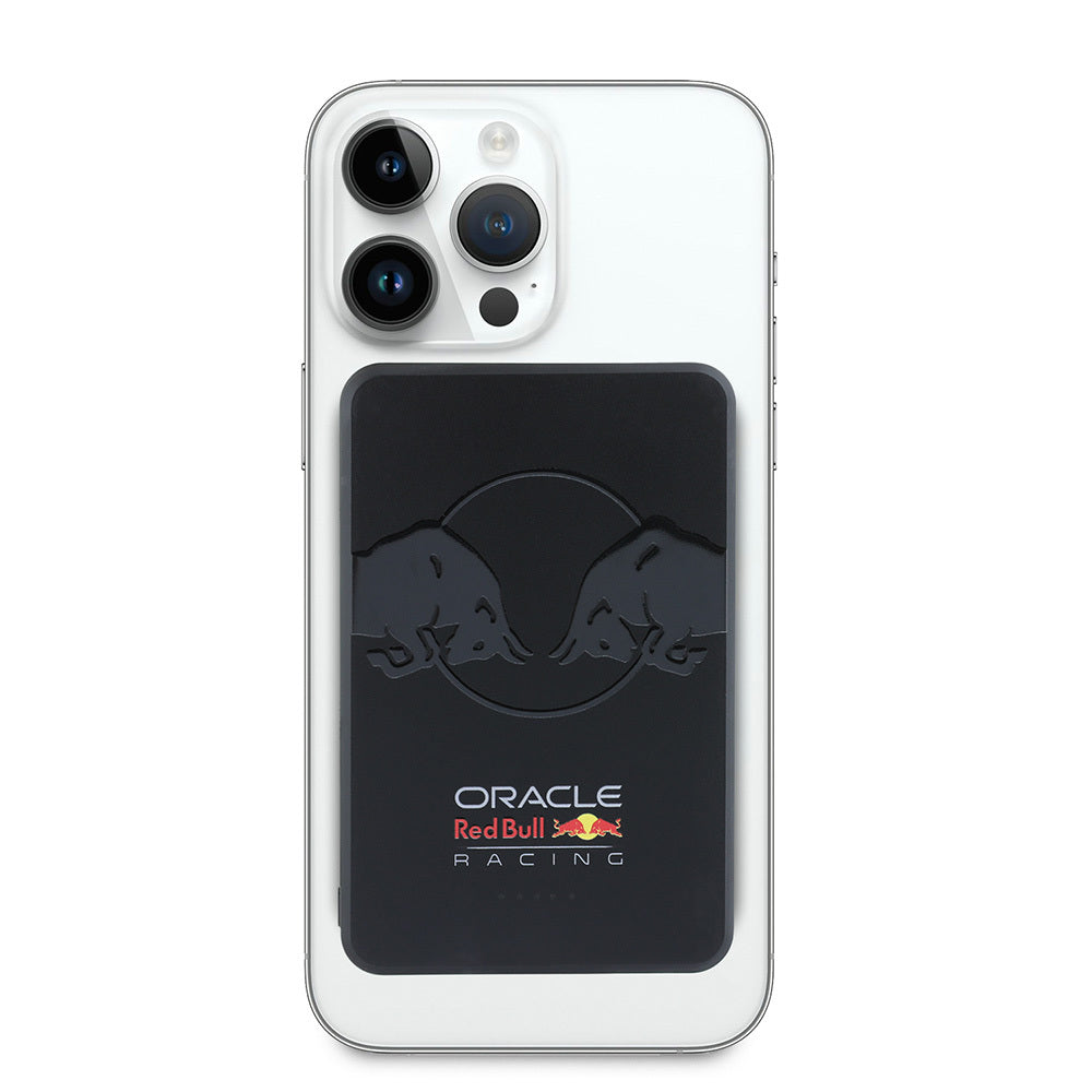 Redbull Orjinal Lisanslı M-safe Şarj Özellikli Dijital LED Göstergeli Çift Boğa Baskılı Powerbank 5000mAh 15W Siyah