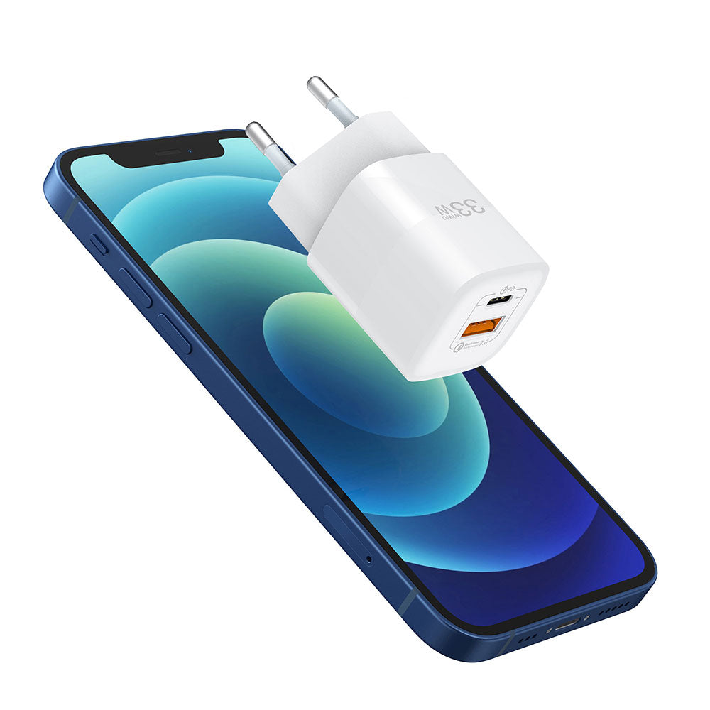 Wiwu RY-U33 GaN Tech PD Hızlı Şarj Özellikli QC 3.0 Seyahat Şarj Başlığı 33W Beyaz