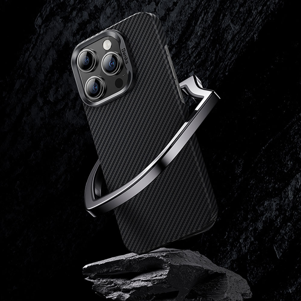 Apple iPhone 15 Plus Kılıf M-safe Özellikli Karbon Fiber Benks Essential ArmorAir 600D Kevlar Kapak Siyah