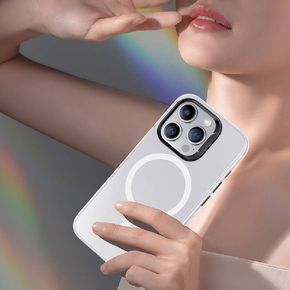 Apple iPhone 15 Pro Kılıf M-safe Şarj Özellikli Benks Lucid Armor Kapak Gri
