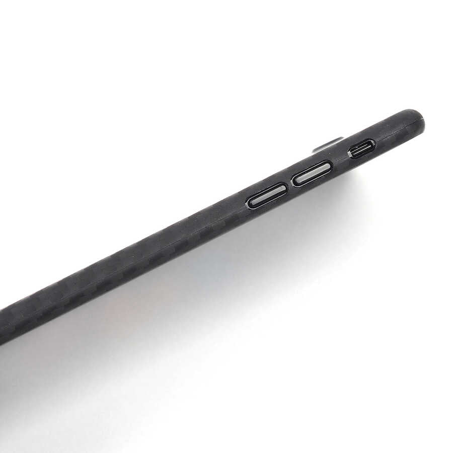 Apple iPhone SE 2020 Kılıf Wiwu Skin Carbon PP Kapak Siyah