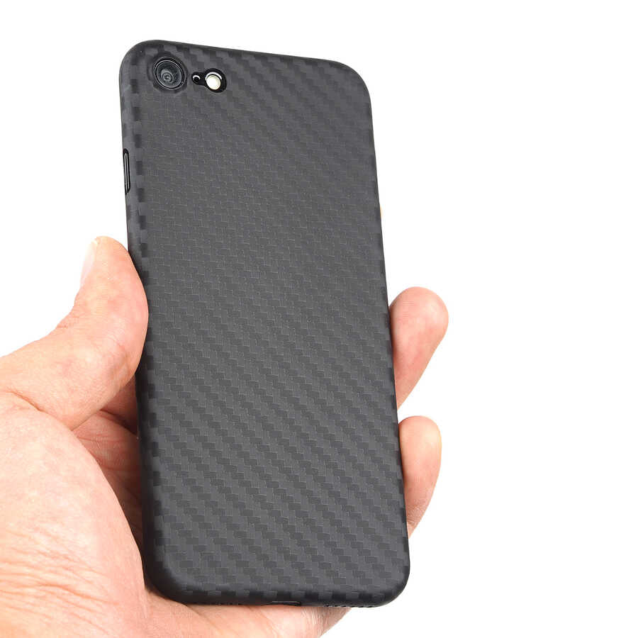Apple iPhone SE 2020 Kılıf Wiwu Skin Carbon PP Kapak Siyah